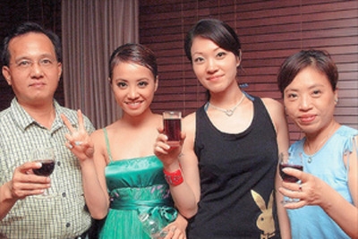 的 蔡依林見(jiàn)爺爺奶奶裝不認(rèn)識(shí)被曝全家皆不孝(圖)